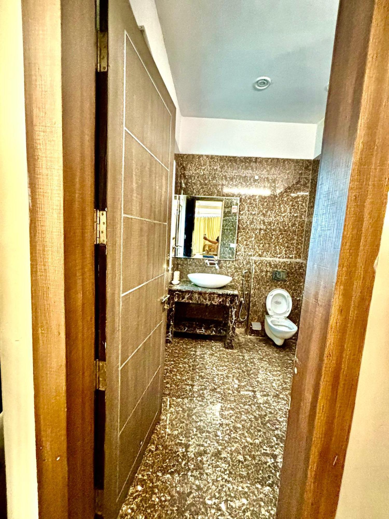 Hotel Pushpanjali New Delhi Eksteriør billede